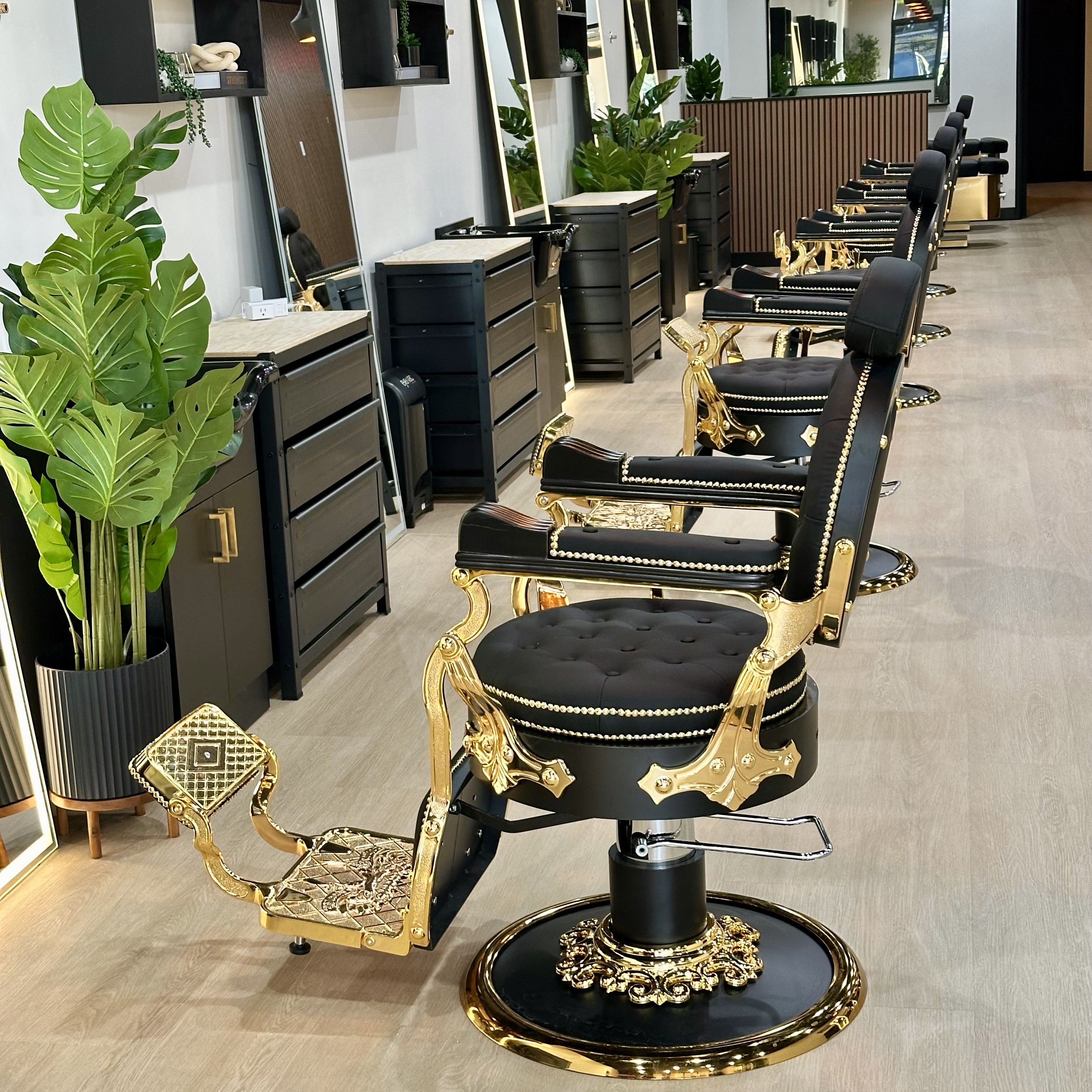 Golden Barbershop LV